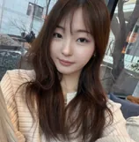 main_selfie_img2 main_selfie_img2